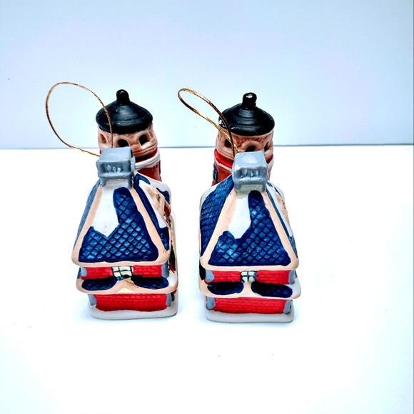 Badcock Home Furnishings  Christmas 2002 Ceramic Ornament Bell Fire Station - Picture 5 of 7